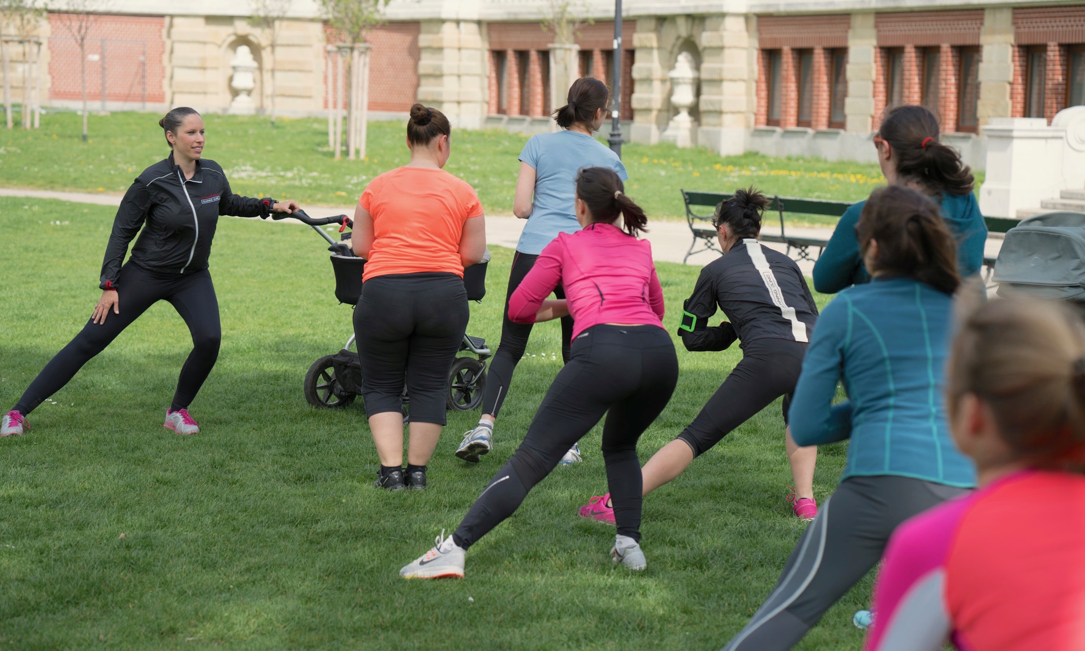 Moms back on track, Physiotherapie, laufen, Schwangerschaft, Geburt, Rückbildung, fit, Sport, Training, Wien, Running Clinic